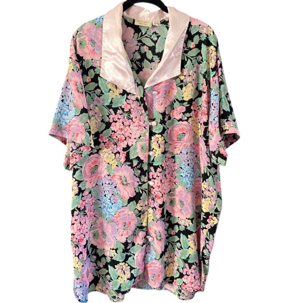 Vintage Victoria’s Secret Gold Label Floral Satin Collar Nightshirt M